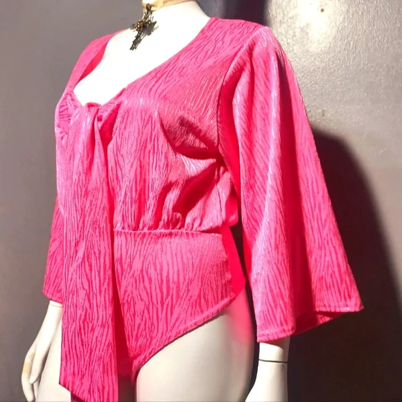 🔥NEW $49 SILKY SEXY PINK Wrap BODYSUIT SIZE 10 - Picture 4 of 12